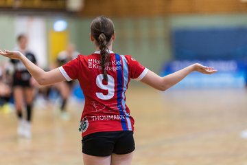 Bild 301 - wBJ SV Henstedt Ulzburg - HSG Holstein Kiel/Kronshagen : Ergebnis: 30:28